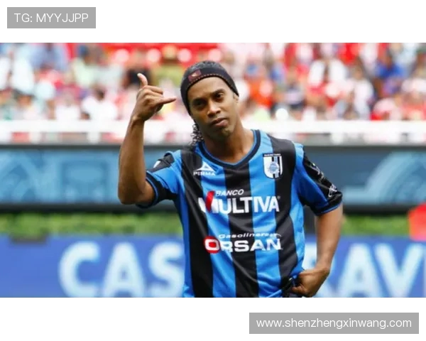 小罗携大罗、维尼修斯亮相 Nike 活动:传奇与新星跨代际传递足球正能量(3) 小罗携大罗、维尼修斯亮相 Nike 活动:传奇与新星跨代际传递足球正能量(3)